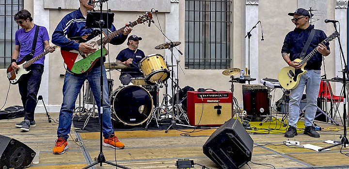Gallery Diego Piccinelli & Friends - 1_nina_festival_mag25