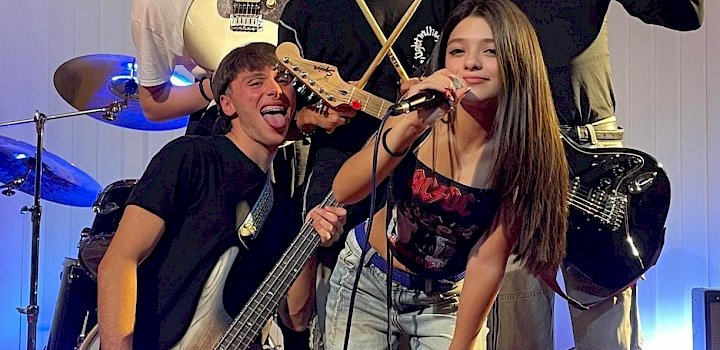 Gallery No Blood Brothers - No_blood_brothers_foto_1